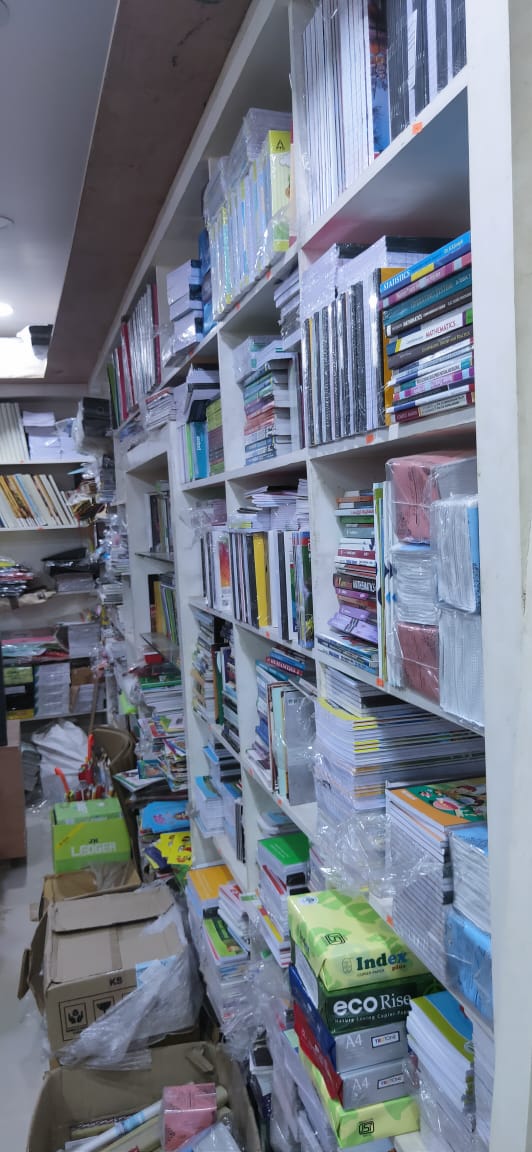 PRAISE BOOKSTALL EDAKKARA